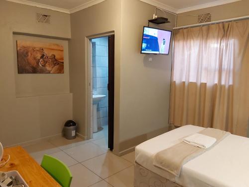 Фотография гостевого дома Hirondelle @ 45 Old Paarl