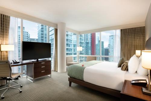 Фотография гостиницы Coast Coal Harbour Vancouver Hotel by APA