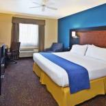 Фотография гостиницы Holiday Inn Express Mackinaw City, an IHG Hotel