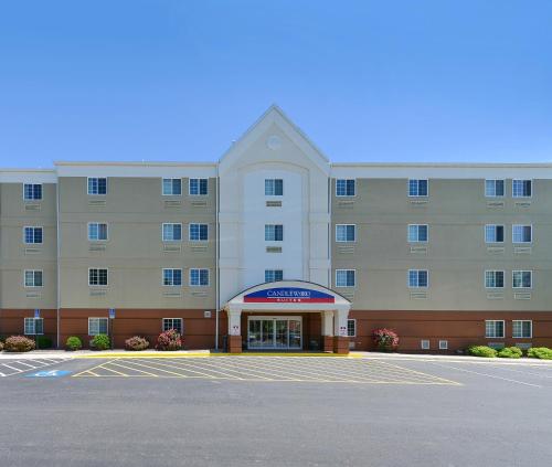 Фотография гостиницы Candlewood Suites Winchester, an IHG Hotel