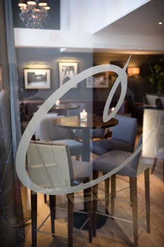 Фотография гостиницы Castle Hotel & Apartments