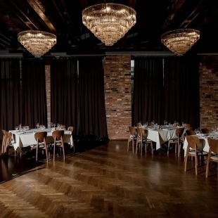 Фотография конференц-зала Holiday Hall