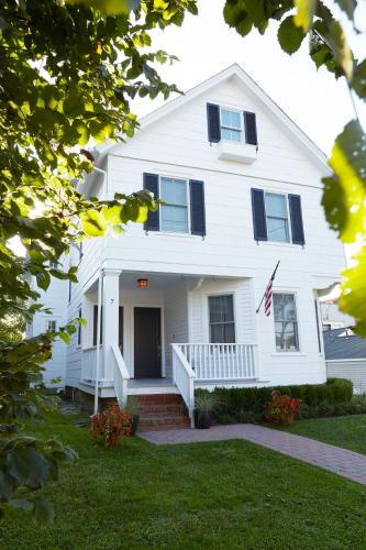 Фотография мини отеля Station Inn Pawling