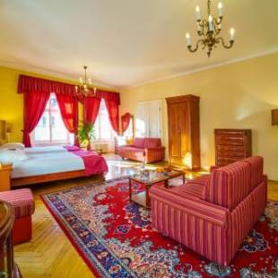 Фотографии гостиницы 
            Josephine Old Town Square Hotel - Czech Leading Hotels