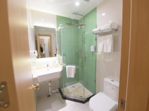 Фотография гостиницы GreenTree Inn Zhengzhou Fangte Green Expo Park Shangdu Road Express Hotel