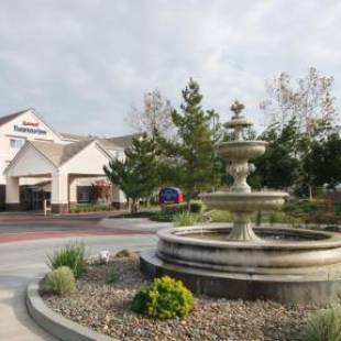 Фотографии гостиницы 
            Fairfield Inn Vacaville