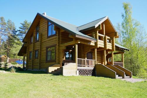 Фотография гостевого дома Шале Красное озеро