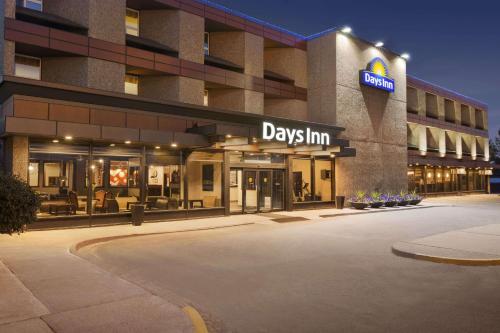 Фотографии гостиницы 
            Days Inn by Wyndham Vermilion