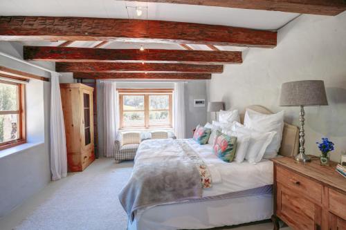 Фотографии базы отдыха 
            Oakhurst Farm Cottages