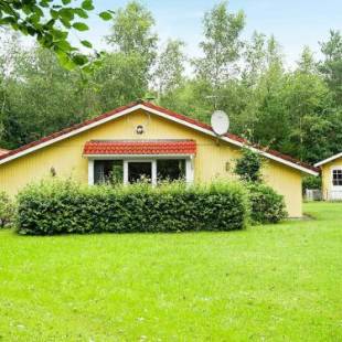 Фотографии гостевого дома 
            Three-Bedroom Holiday home in Herning 1