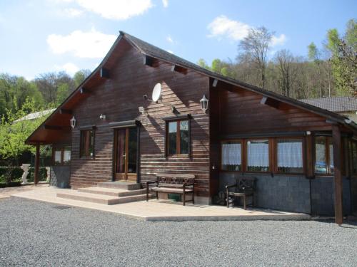 Фотография гостевого дома Maison L'Hirondelle Rustique à Tournavaux