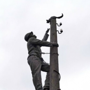 Фотография памятника Памятник Монтеру