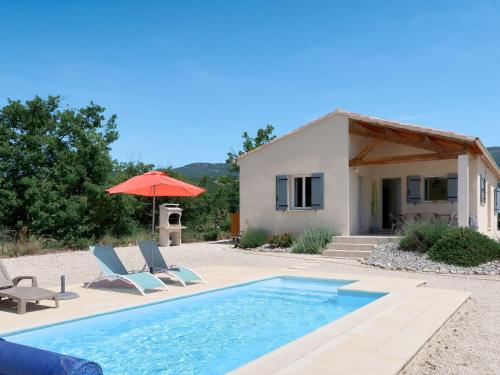 Фотографии гостевого дома 
            Holiday Home Les Hauts de Jallia - NYS130