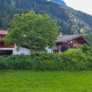 Фотография гостевого дома Landsitz Staudach - Country Chalet Staudach