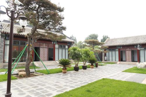 Фотография гостиницы Chengde Kai Ren Hua Fu Jiu Dian (Bi Shu Shan Zhuang Dian)