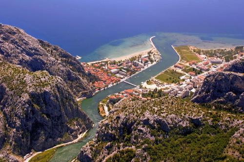 Фотографии гостевого дома 
            Croatian Beach House Omiš