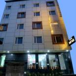 Фотография гостиницы Hotel Smart Plaza - Near Delhi Airport