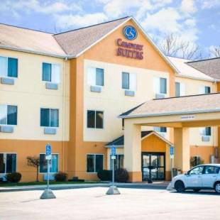 Фотографии гостиницы 
            Comfort Suites Auburn near I-69