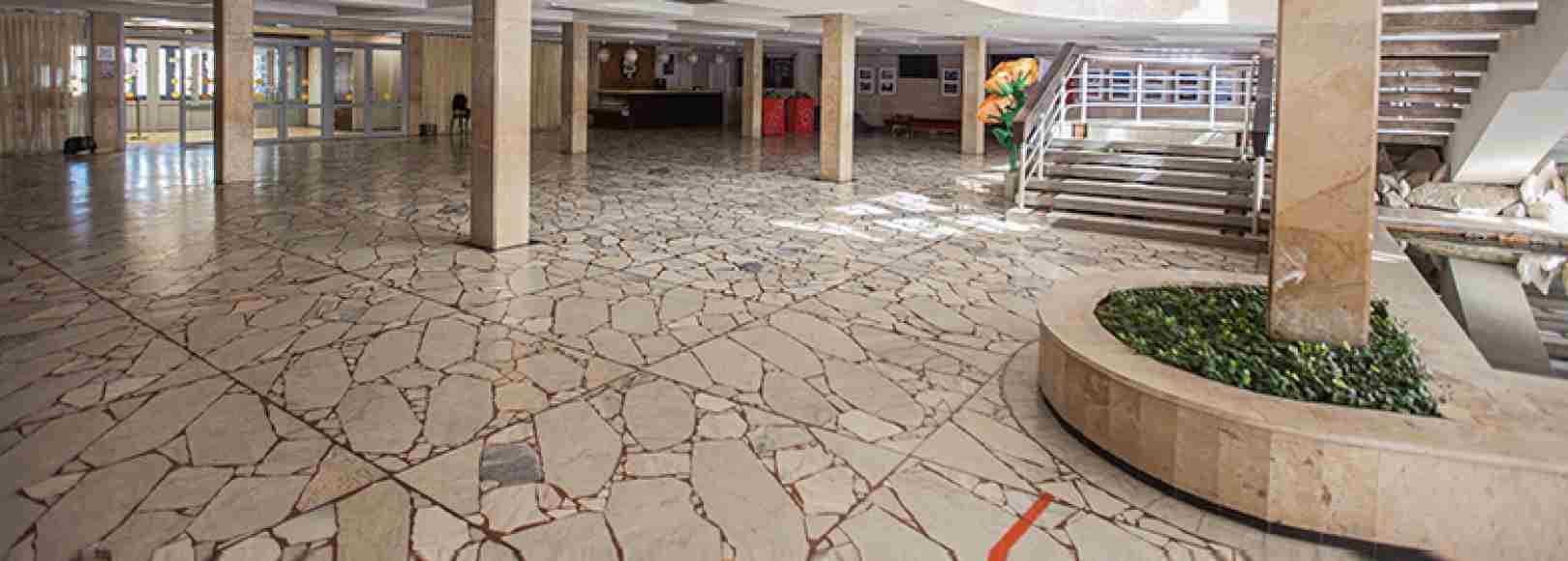 Фотография фойе ДК Октябрь Фойе 1 го этажа