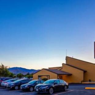 Фотографии гостиницы 
            SureStay Hotel by Best Western Wenatchee