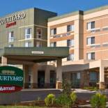 Фотография гостиницы Courtyard by Marriott Houston Springwoods Village