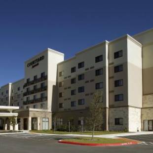 Фотографии гостиницы 
            Courtyard by Marriott San Antonio Six Flags at The RIM