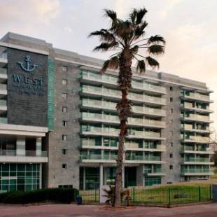 Фотографии гостиницы 
            West All Suites Hotel Ashdod