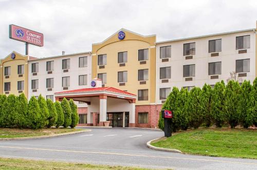 Фотографии гостиницы 
            Comfort Suites Grantville - Hershey North