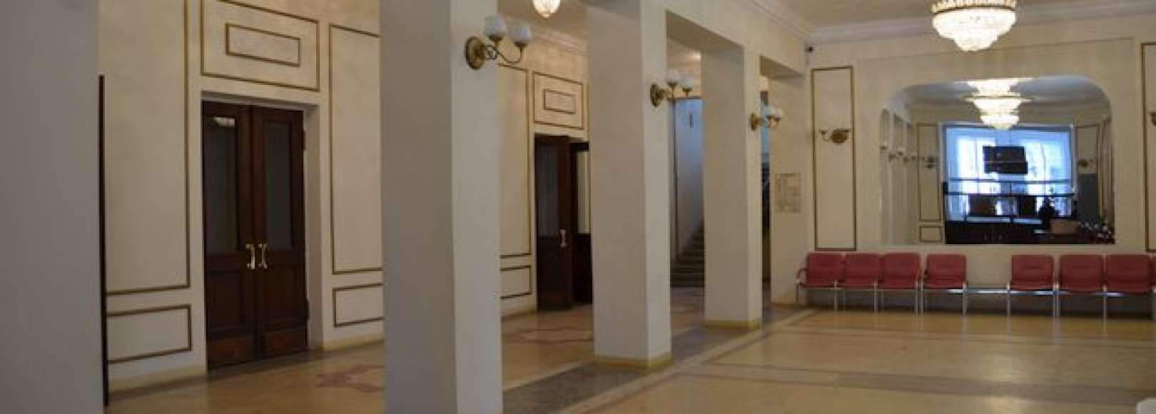 Фотография фойе Большое Фойе ДК Чайка