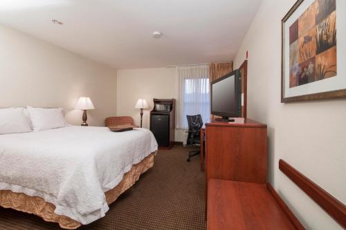 Фотография гостиницы Hampton Inn Tracy