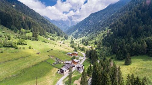 Фотография гостиницы Chalet Alpenrose Bio Wellness Naturhotel