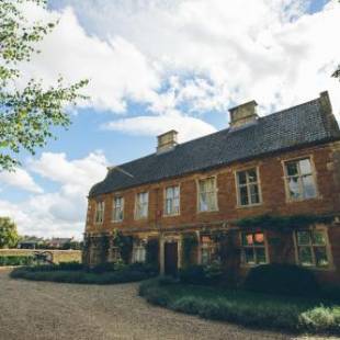 Фотографии гостевого дома 
            Allington Manor
