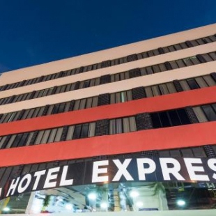 Фотография мини отеля Hotel Express Arrey