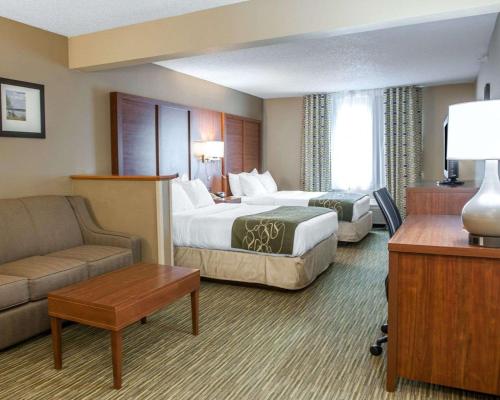 Фотография гостиницы Comfort Suites North Elkhart