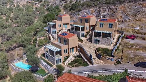 Фотография гостевого дома Ouzo Villas 1