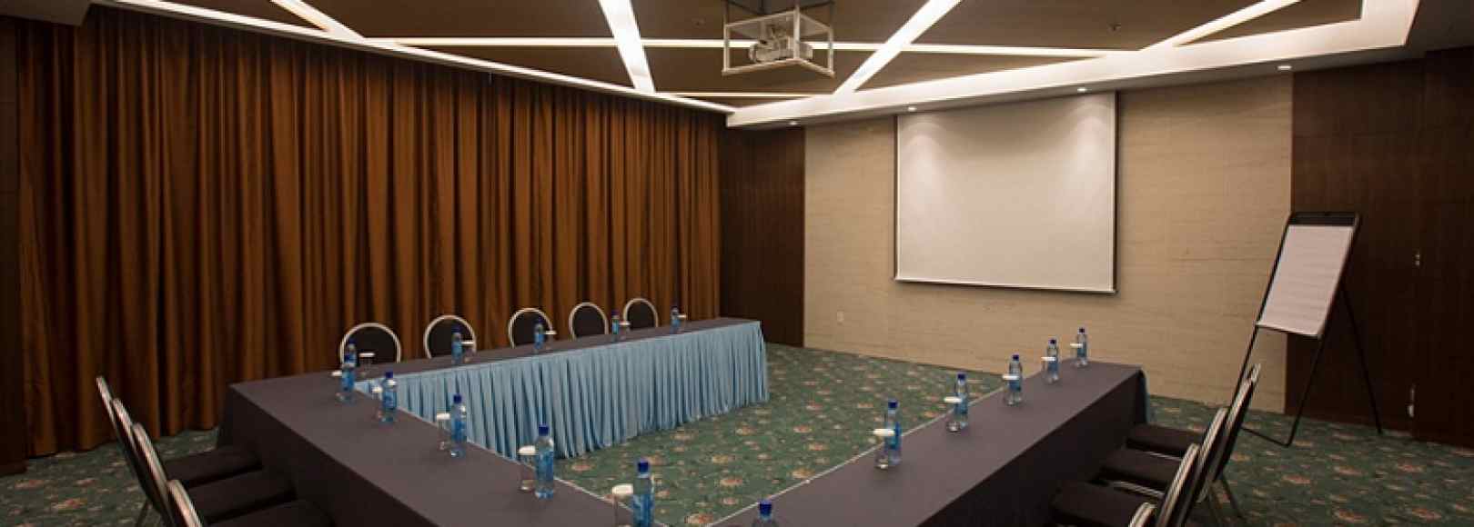 Фотография конференц-зала Эмеральд