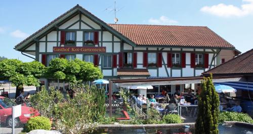 Фотография гостиницы Hotel Restaurant Koi-Gartenteich