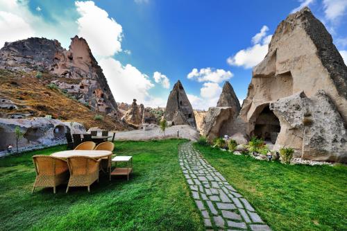 Фотографии гостиницы 
            Anatelein Boutique Cave Hotel