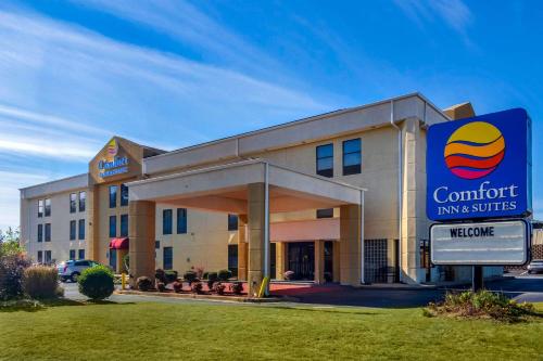 Фотография гостиницы Comfort Inn & Suites LaGrange