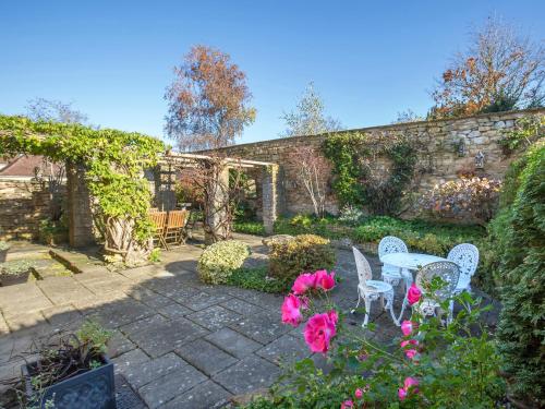 Фотография гостевого дома Box Cottage