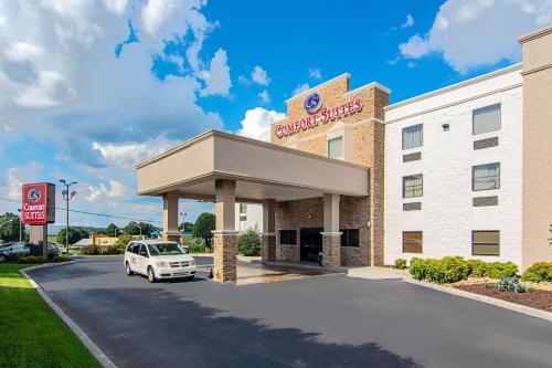 Фотографии гостиницы 
            Comfort Suites Airport Alcoa