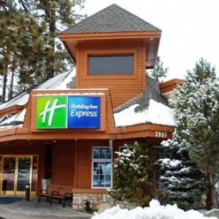 Фотографии гостиницы 
            Holiday Inn Express South Lake Tahoe, an IHG Hotel