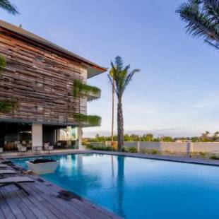 Фотографии апарт отеля 
            The Double View Mansions Bali