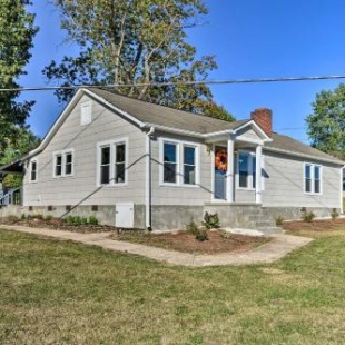 Фотография гостевого дома Six Waterpots Cottage in Blue Ridge Mtns!