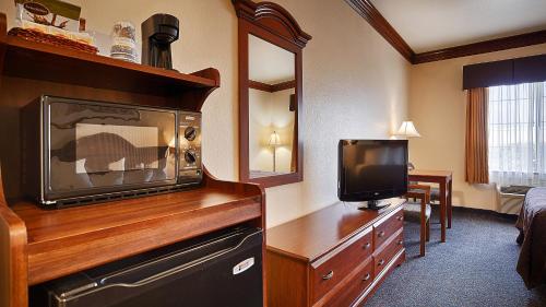 Фотография гостиницы Best Western Capital City Inn