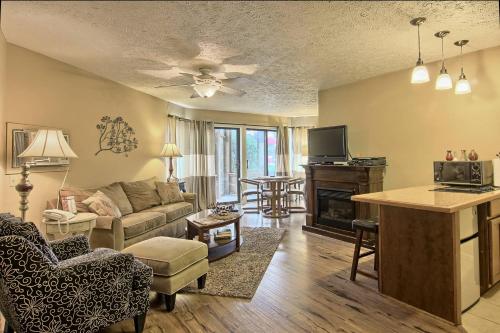 Фотография гостевого дома 102 Pointes North Inn