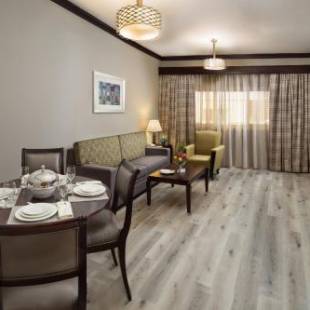 Фотографии апарт отеля 
            Savoy Crest Hotel Apartment