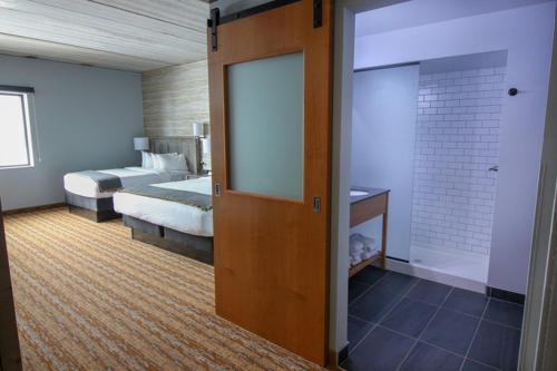 Фотография гостиницы Pier B Resort