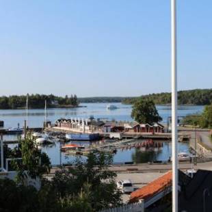 Фотографии гостевого дома 
            Vaxholm Seaview Cottage