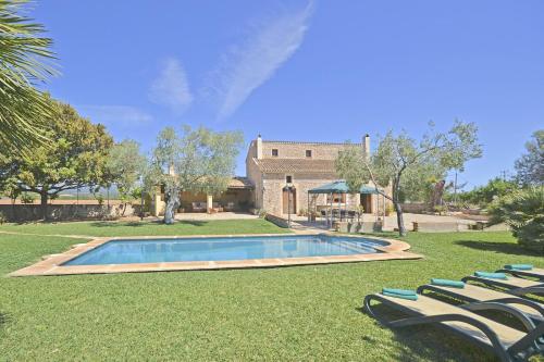 Фотография гостевого дома Villa Carratxet